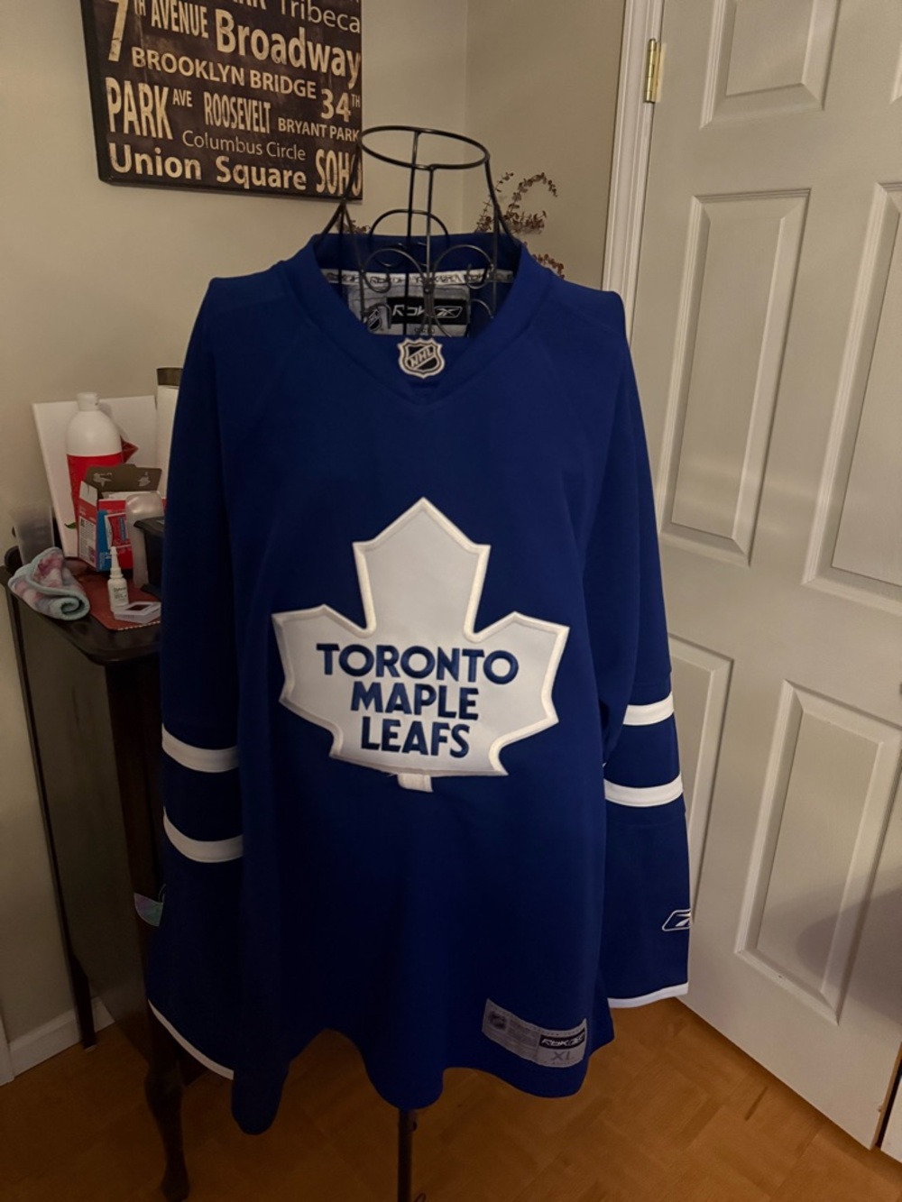 Toronto Maple Leafs Blue NHL Hockey Jersey